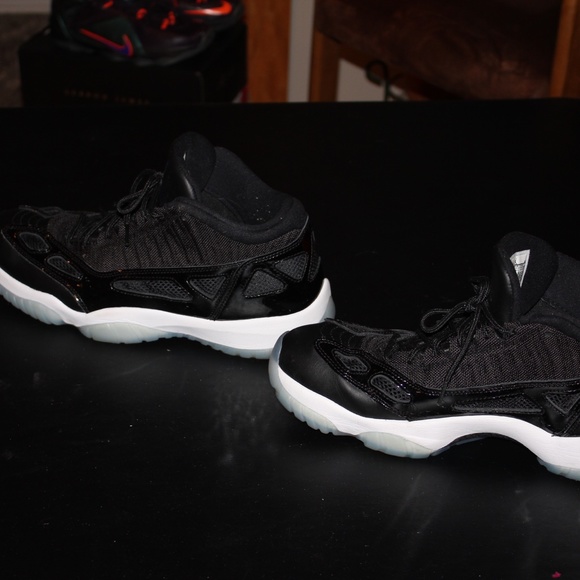 Jordan 11 Retro Low IE Space Jam 919712-041 - Picture 6 of 8